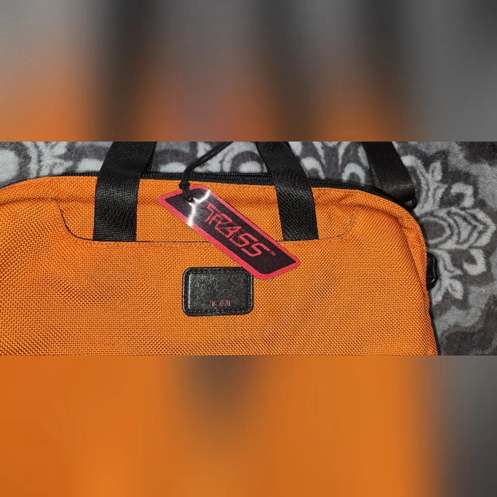 tumi Briggs & Riley Orange Men's Bag - Picture 3 of 9
